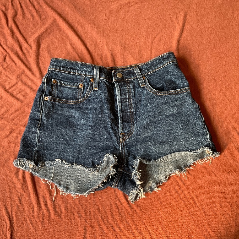Levi’s high rise denim shorts